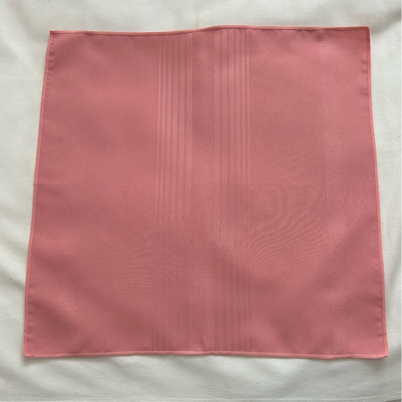 Dinner Napkins - Picture 2 of 6